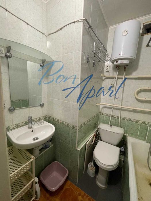 Продаж 1-к квартири на Севастопольській площі