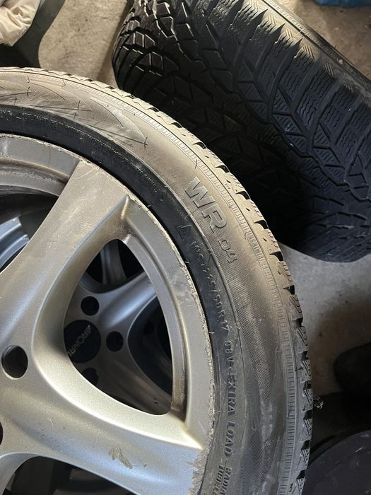 Продається автошина