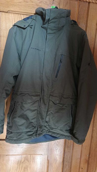 Куртка "MAMMUT GORE-TEX" розміром М