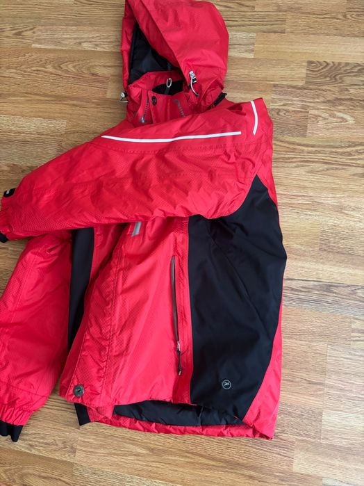 Гірськолижна куртка AVECS   р.S-M