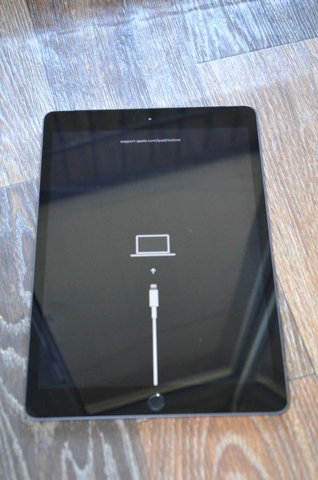ipad 7 2019 - купити планшети та електронні книги - Ціна на OLX.ua