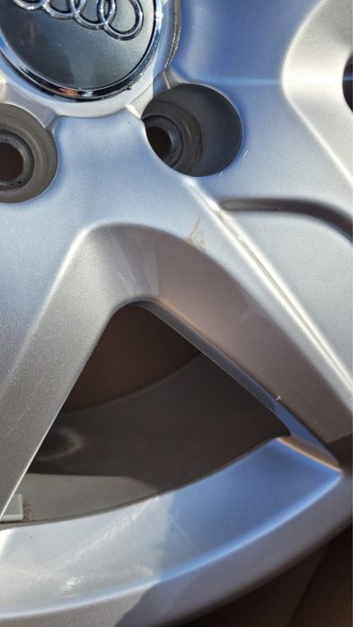 Audi 18” oryginalne super stan.