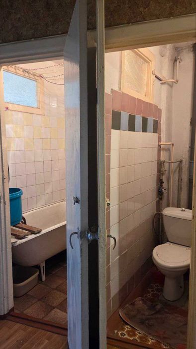 Продам 2 комнатную в кирпичном доме в центре, alm