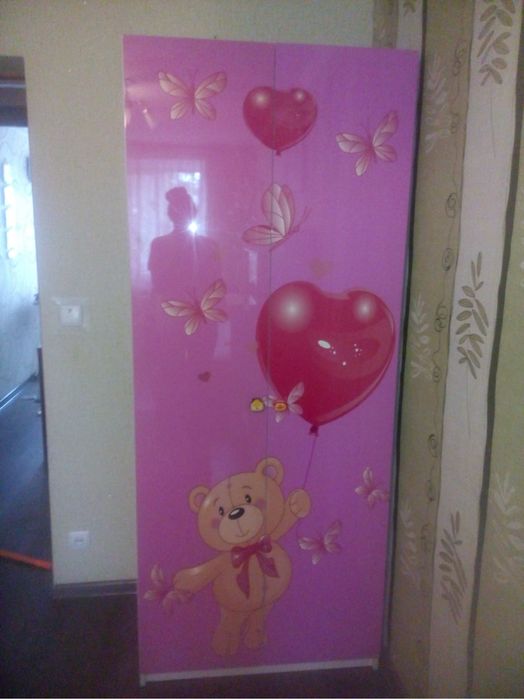 Дитячі меблі в хорошому стані