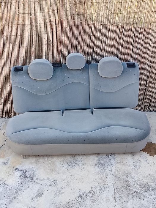 Conjunto de Bancos Citroên C3 Modelo 2002 a 2008 de 5 Portas em Tecido Bom Estado