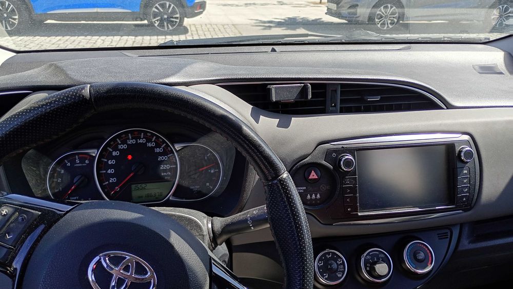 Carro Toyota Yaris