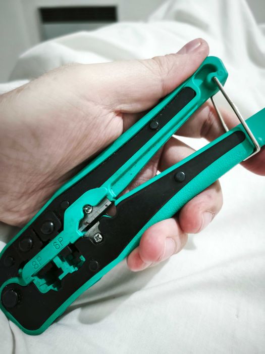 Alicate de cravar fichas modulares