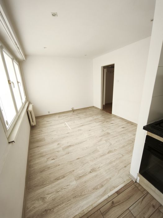 Do wynajęcia 33m, 2 pokoje - od zaraz. Ul. Strzelecka