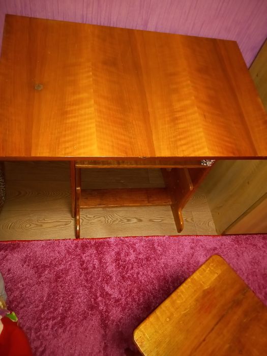 Продам стіл зі стулом парта для дитини