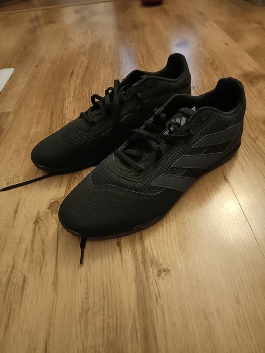 Buty Adidas Predator 46 nowe halówki 45 do piłki halowe adidasy 47