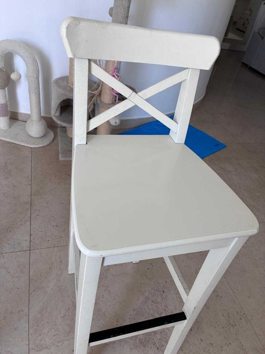 Vendo cadeiras de madeira em 2ª mão