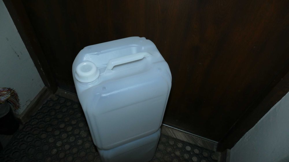 Kanister 10 L Plastik używany czysty do celów spożywczych