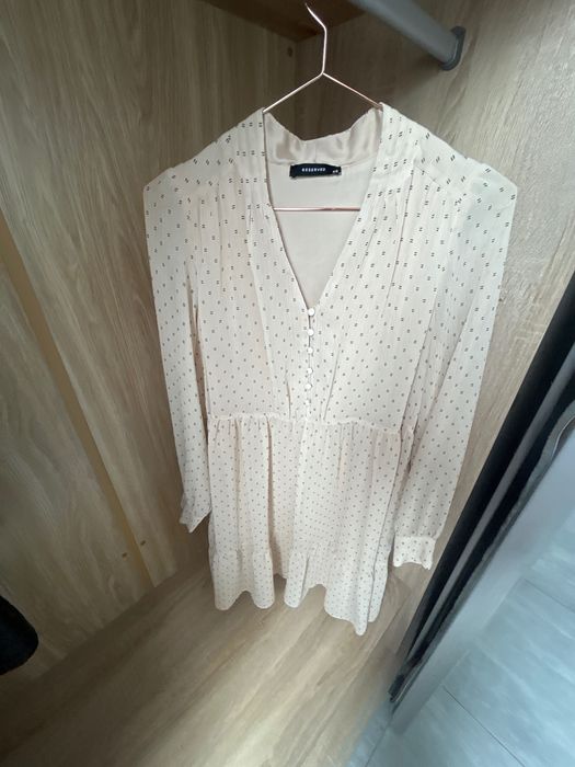 Zwiewna sukienka Reserved Xs