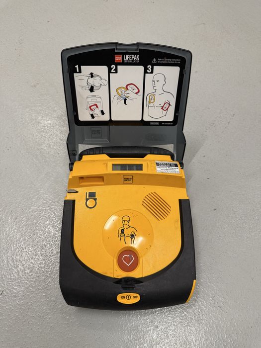 automatyczny defibrylator zewnętrzny AED LIFEPAK