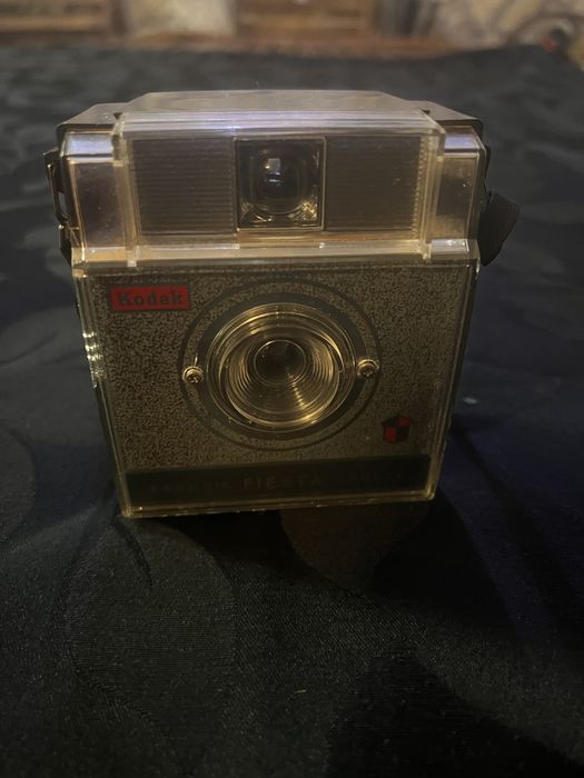 Máquina fotográfica Kodak Brownie Fiesta