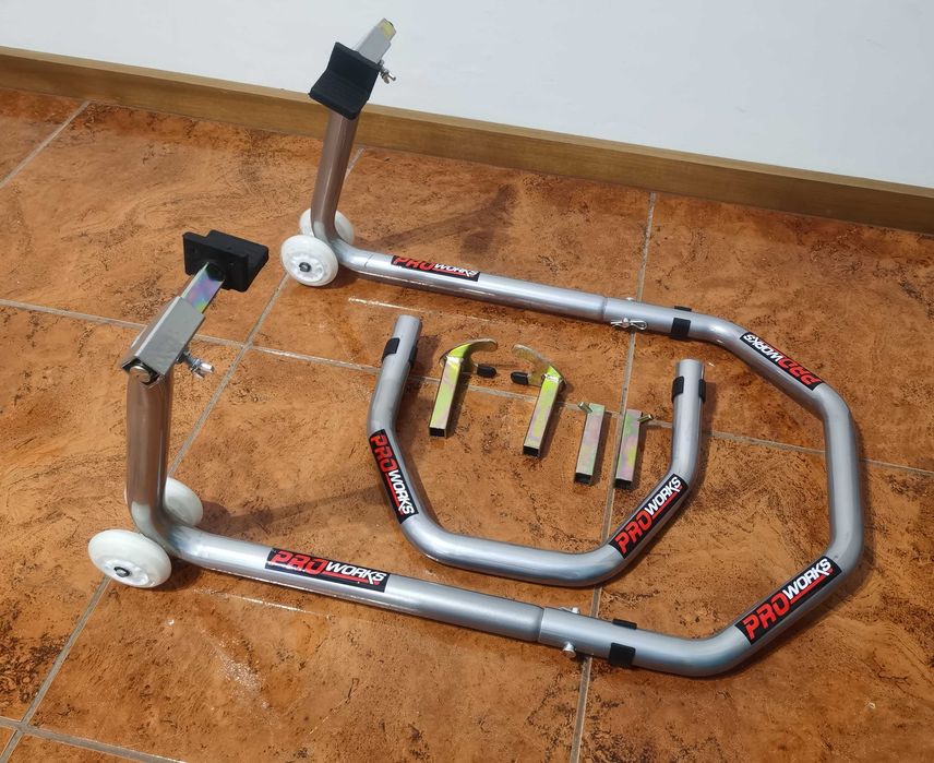 Cavalete mota 2 em 1 - NOVO - 45€ (VALOR FIXO)