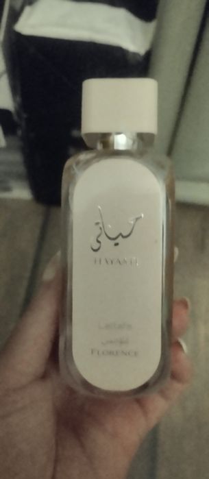 Lattafa Hayaati Florence