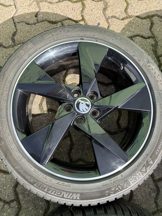 Диски R17 5x100 6,5j*17H2 Skoda Скала Scala Kamiq Fabia Фабия