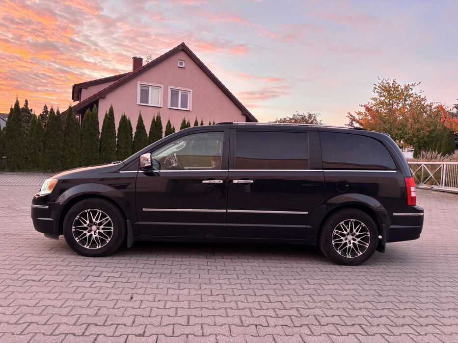 Chrysler Grand Voyager 2.8 CRDI 163km 2008r 7 osób Hak LIMITED