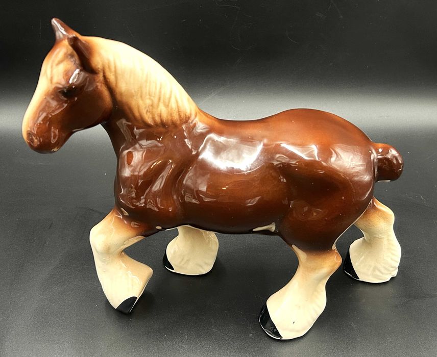 Figurka porcelanowa „Koń rasy Shire” Anglia