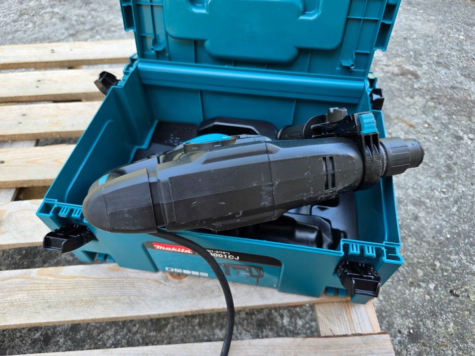 MAKITA HR3001C młotowiertarka SDS plus rok 2025