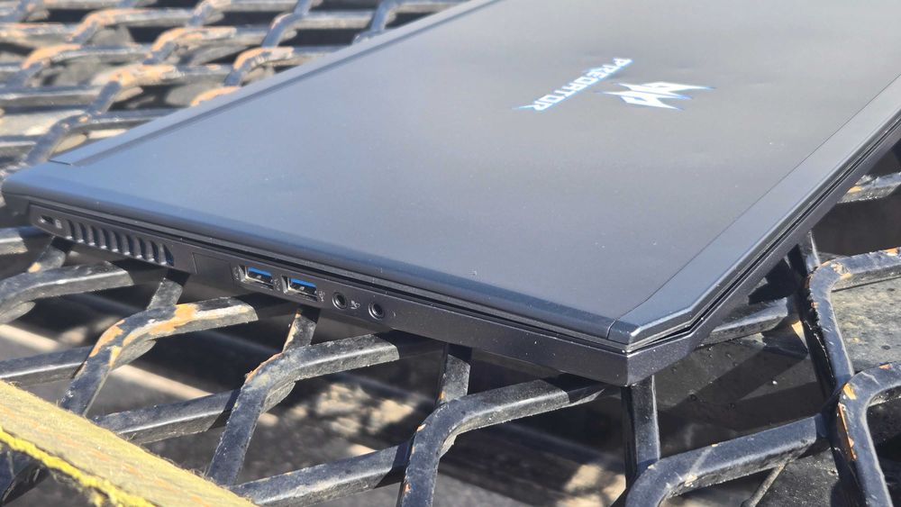 Acer Predator Triton 700 (gtx1080+32gb RAM)