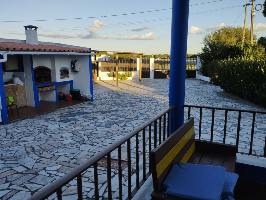 Alugo Natal  e a Empresas em trabalho