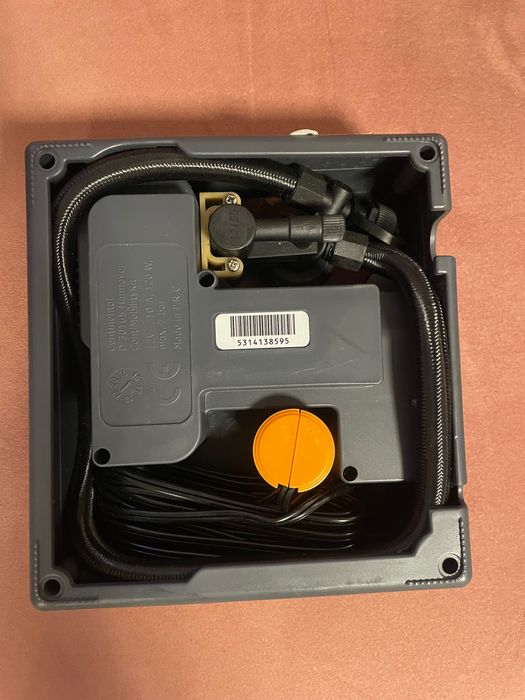 Kompresor continental 12v pod zapalniczkę