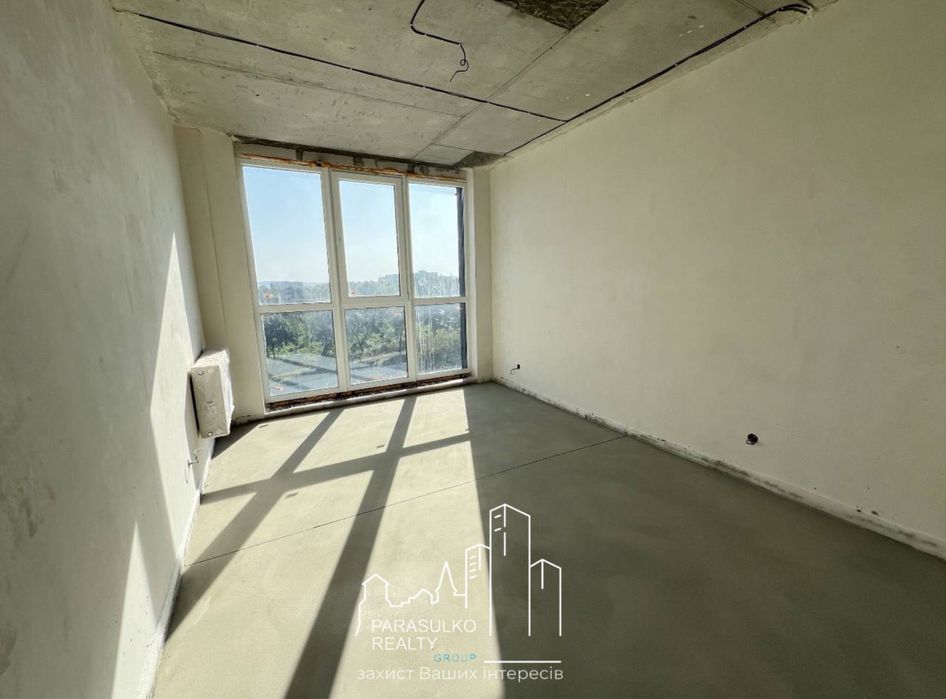 Нова, двостороння квартира, світла та сучасна!