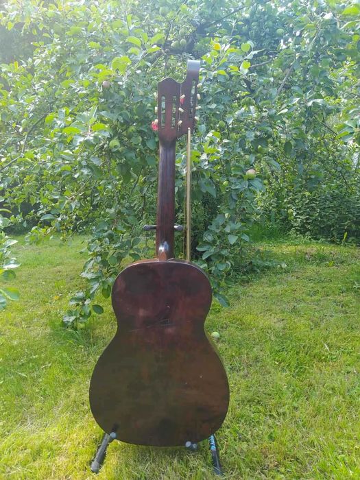 Gitara 10 strunowa, kopia Levin, Nya Musikinstrumentfabriken Göteborg.