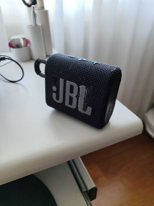 coluna JBL  GO 3 de som ESPECTULAR