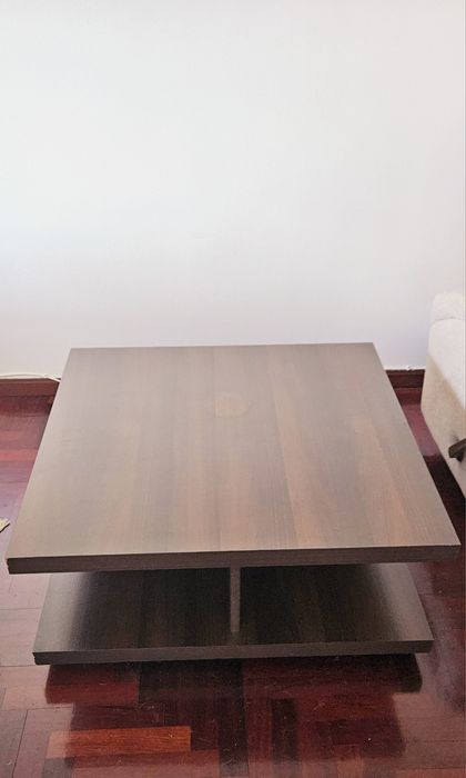 Mesa de centro em madeira