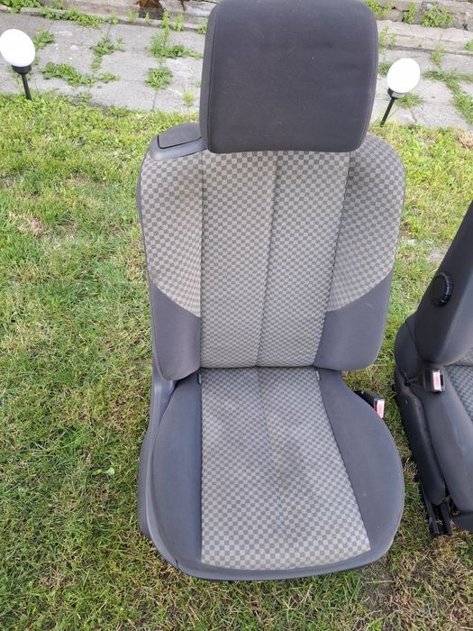 Kompet foteli do Renault Megane II wersja 3D