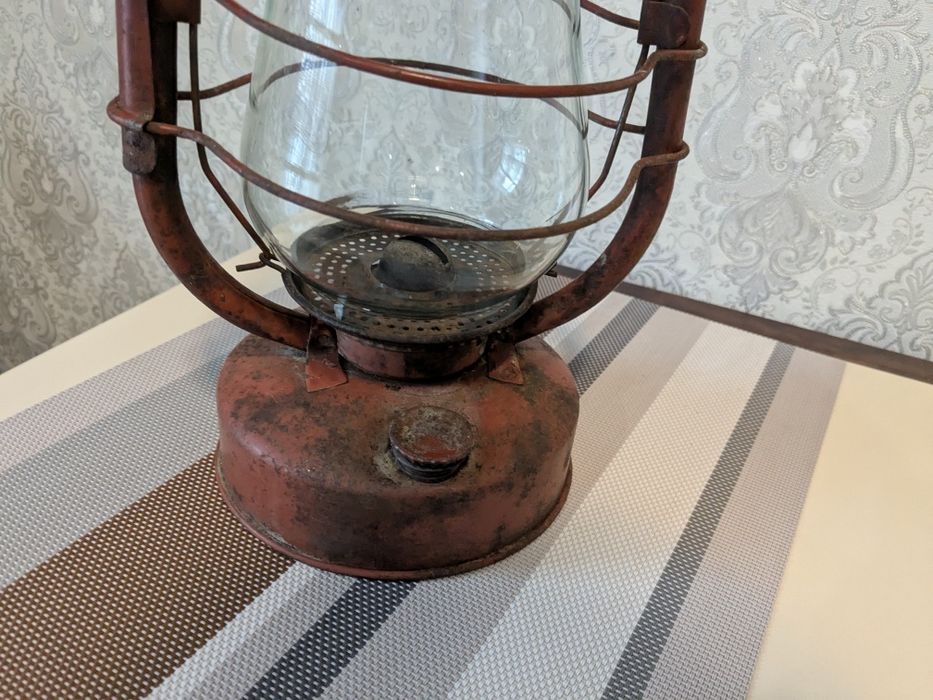 Гасова лампа, лампа Аладіна, летюча миш