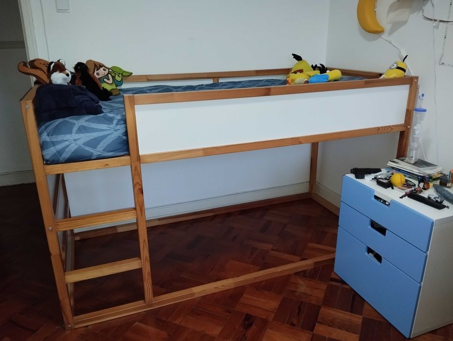 Cama Beliche criança IKEA Kura