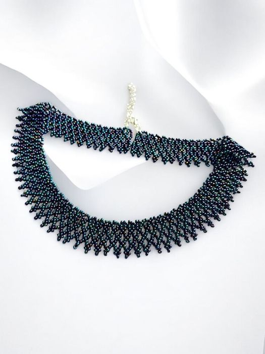 Kolia koralikowa benzynowy granatowy | naszyjnik pleciony elegancki