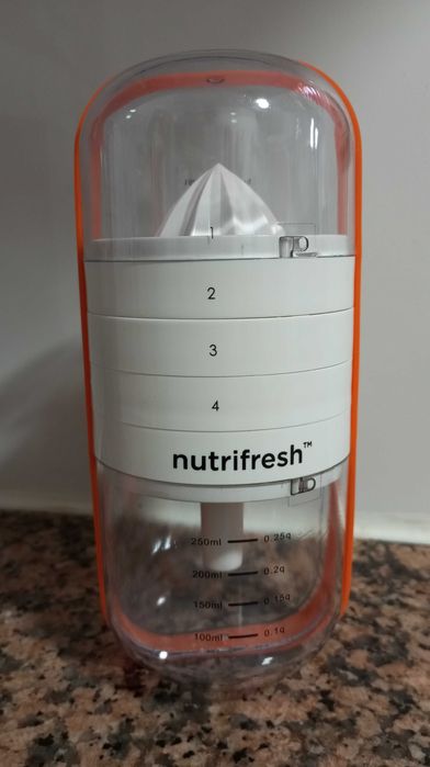 Multi-Funções 6 em 1 - poupe espaço de arrumação na sua cozinha!