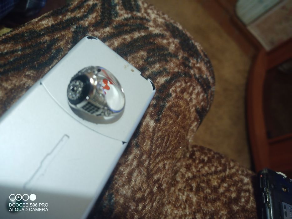 Продам перстень 20р.