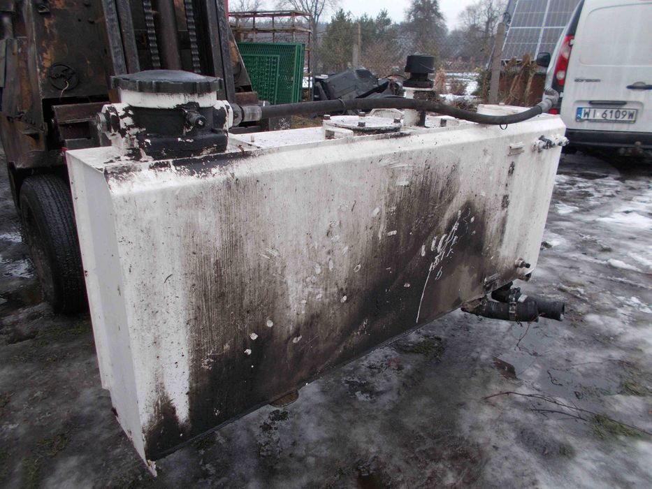 zbiornik-na-olej-hydrauliczny-220-l-kompletny-filtr-p-ywak-domaradzka