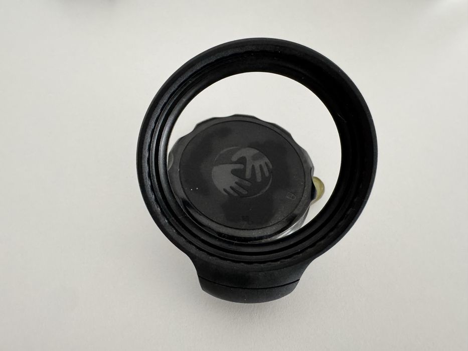 Tomtom GPS in good condition.64739146145283124