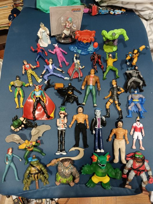 Bonecos lote variado