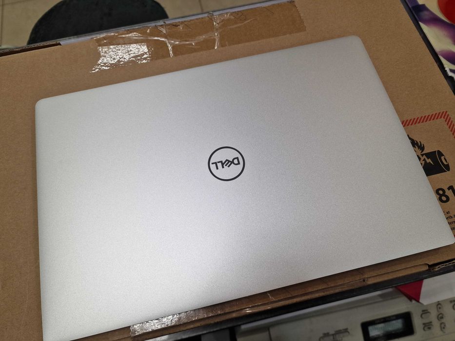 DELL XPS 13 9305/ i5-1135G7/ 8GB/ 256GB/ Iris Xe/ W11P/ 13.3" FHD