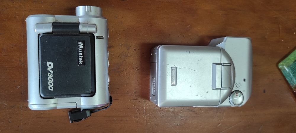 Máquinas  filmar digitais.