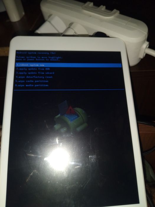 Продам планшет ASUS P01Y (Zenpad... Ainol 8 mini) Android 5.0.2 в робочому стані