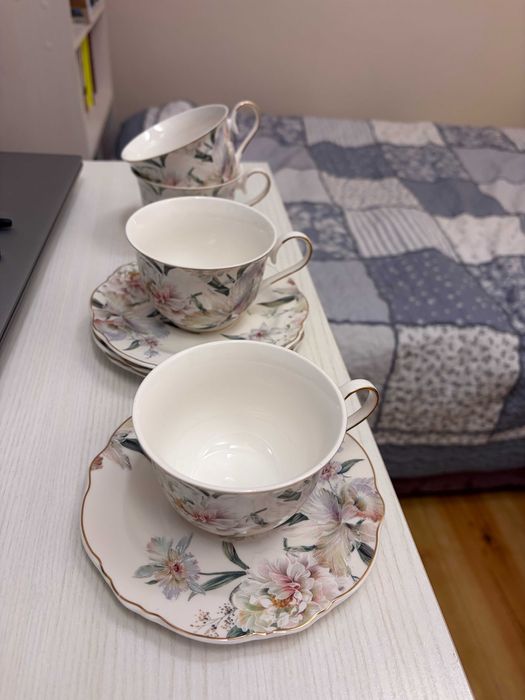 Zestaw 4 filiżanki ze spodkiem Puja. Home&You. Zestaw porcelanowy
