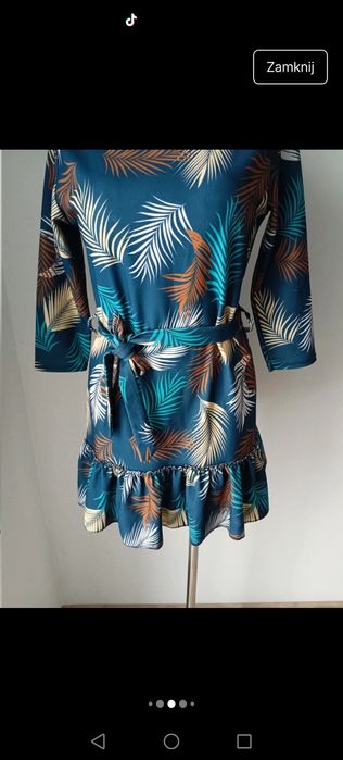 Sukienka z baskinką kwiaty lata 80 Basic casual coguette