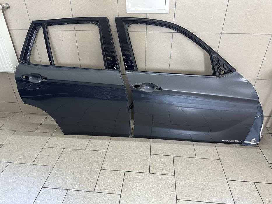 BMW X1 E84 дверка права сторона B39 колір бмв х1 е84 двері MINERALGRAU