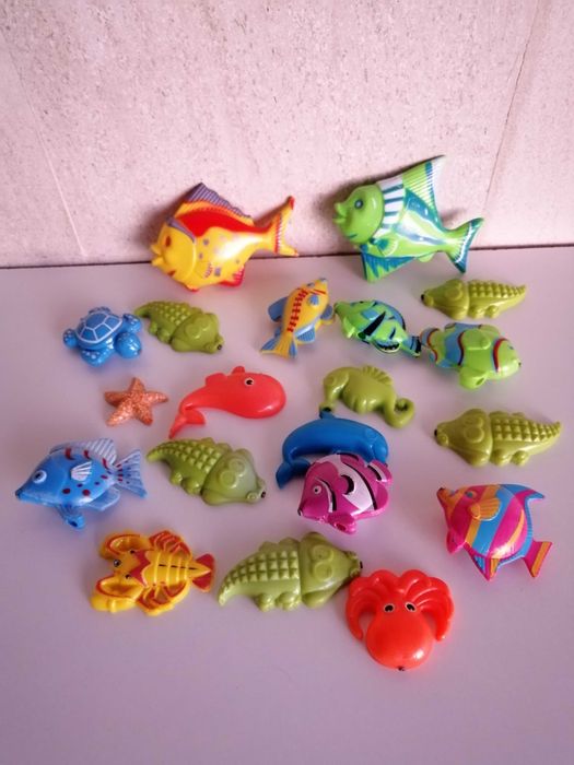 Bonecos de várias coleções