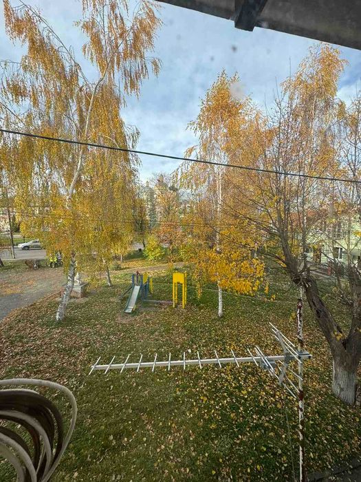 Будинок, смт. Куликів ( центр)