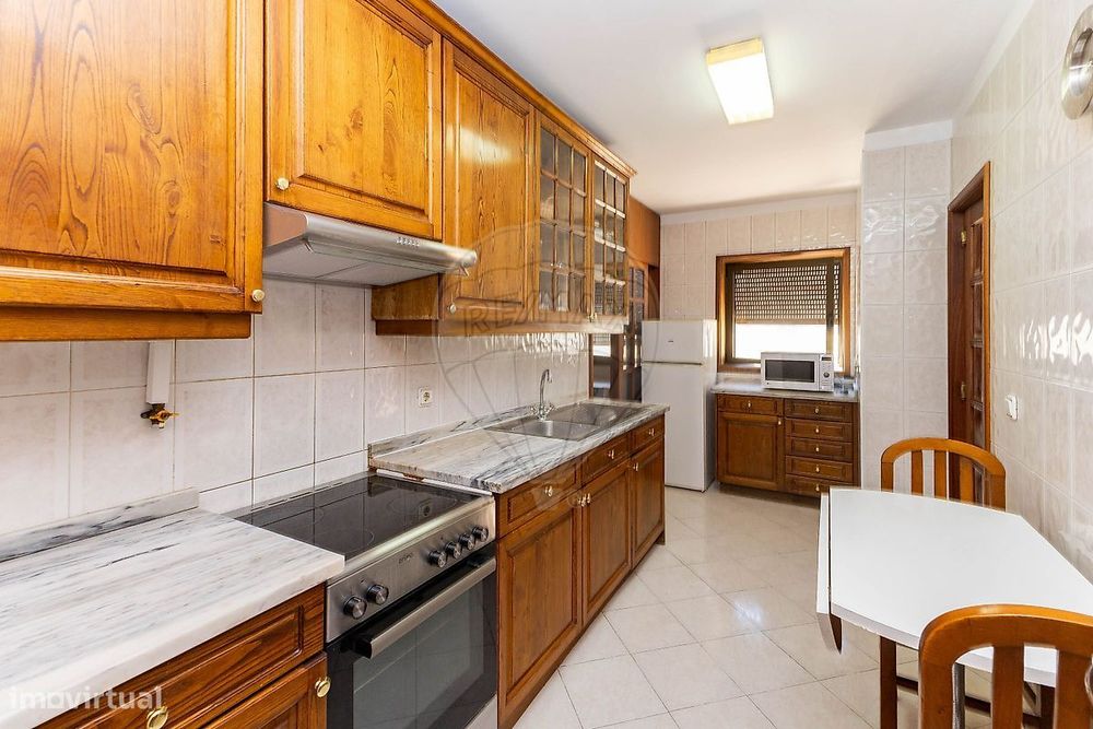 Apartamento T2 para arrendamento